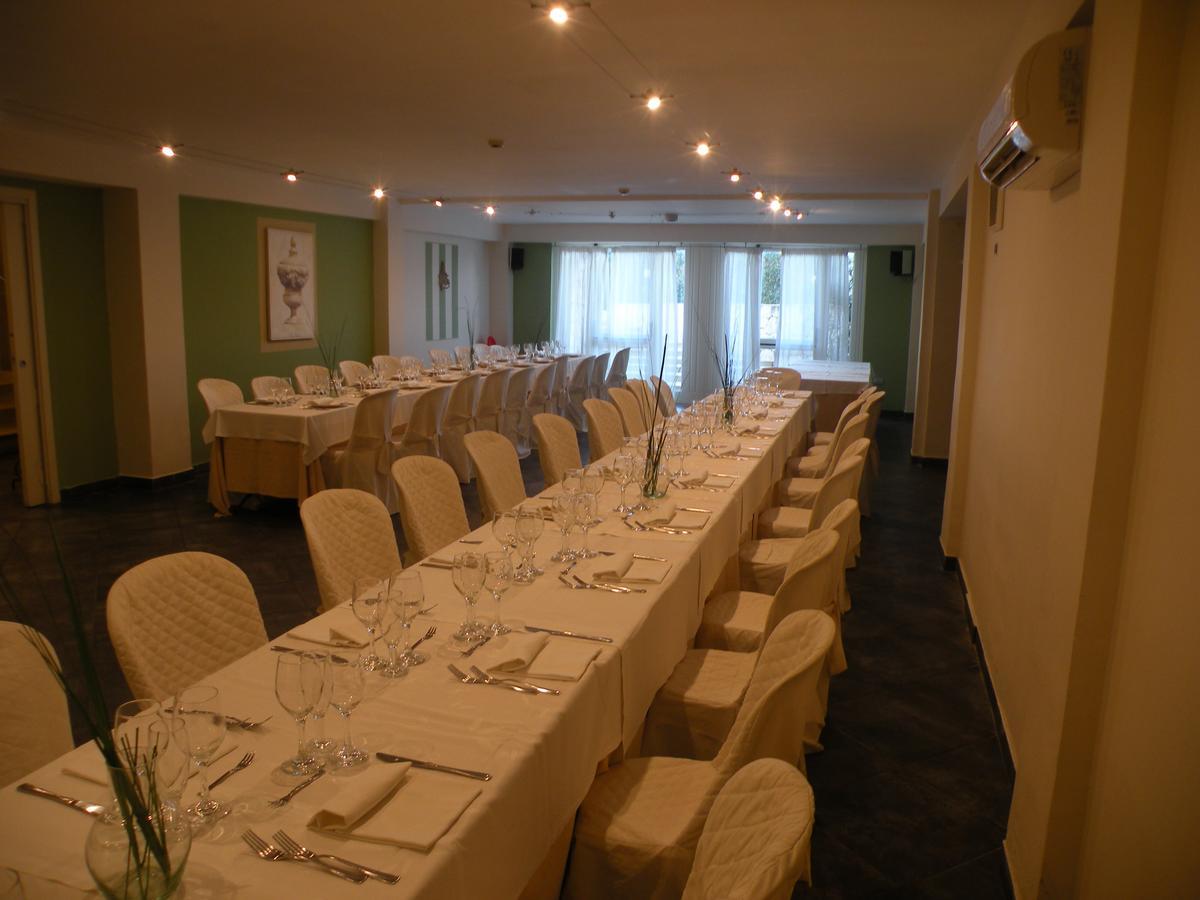 Hotel La Cavalera Augusta Extérieur photo