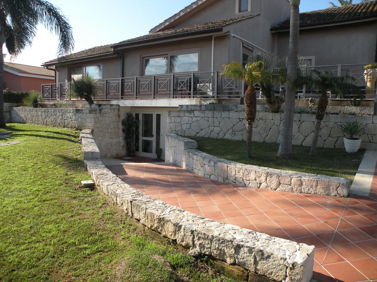 Hotel La Cavalera Augusta Extérieur photo